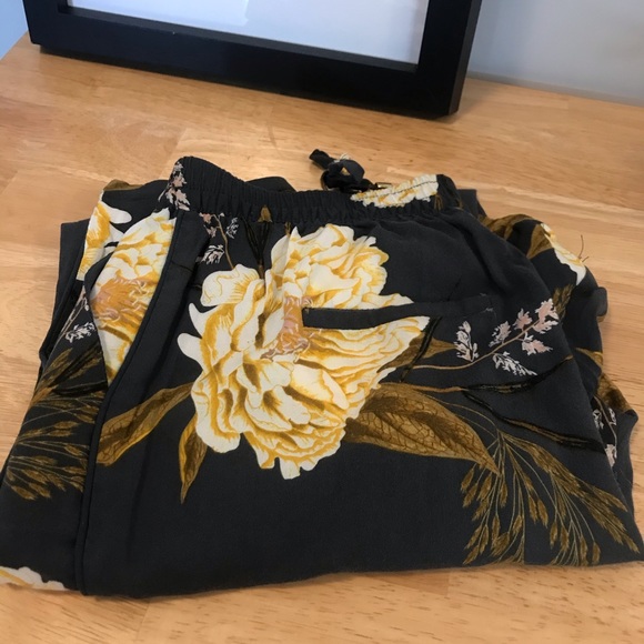 Vero Moda Pants - Picture 4 of 10